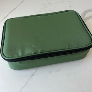 Green Travel Organizer